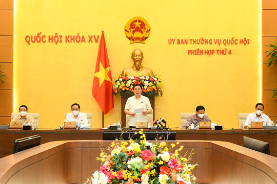 Ủy ban Thường vụ Quốc hội bế mạc phiên họp thứ 4
