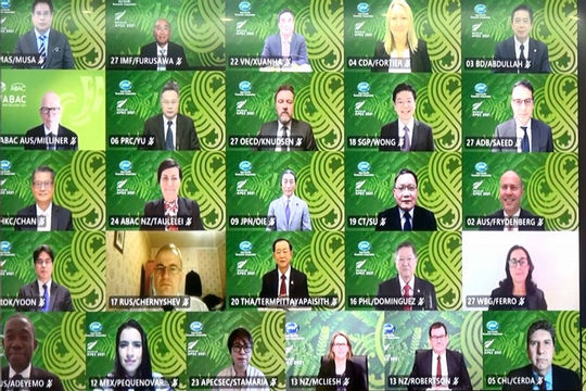 Chính sách tài khóa linh hoạt nhưng chặt chẽ, kết hợp với chính sách tiền tệ để ổn định kinh tế vĩ mô