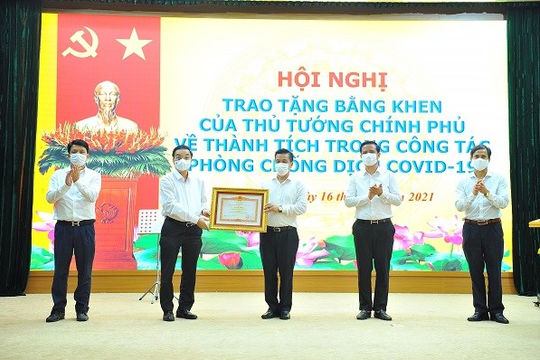 Tặng Bằng khen của Thủ tướng Chính phủ cho 16 tập thể, cá nhân kiều bào có thành tích xuất sắc trong phòng, chống Covid-19