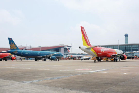 Nghiên cứu giải pháp tháo gỡ khó khăn cho ngành hàng không