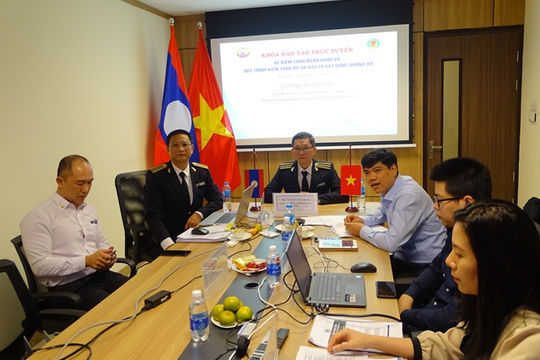 Khóa đào tạo về kiểm toán cho công chức KTNN Lào kết thúc tốt đẹp