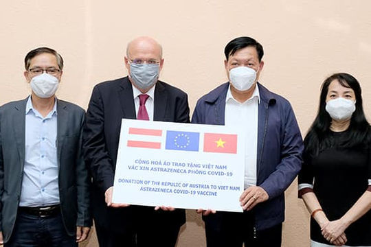 Bộ Y tế tiếp nhận 50.000 liều vắc xin phòng Covid-19 AstraZeneca của Chính phủ Áo trao tặng