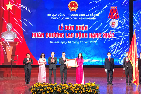 Tôn vinh nhà giáo giáo dục nghề nghiệp