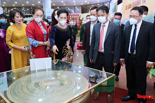 Triển lãm “Không gian di sản văn hóa Việt Nam” Triển lãm “Không gian di sản văn hóa Việt Nam”