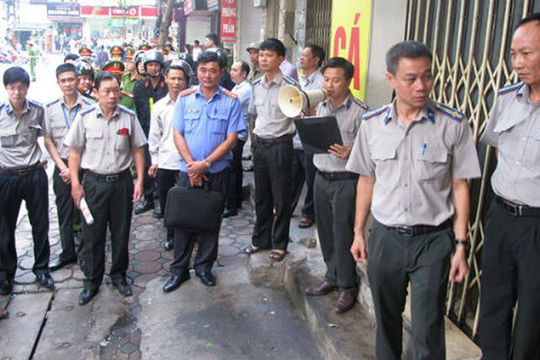 Kiểm tra một số địa phương có nhiều bản án hành chính đã có hiệu lực nhưng chưa hoặc chậm thi hành Kiểm tra một số địa phương có nhiều bản án hành chính đã có hiệu lực nhưng chưa hoặc chậm thi hành