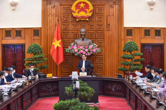 Thần tốc hơn nữa trong chiến dịch tiêm chủng và đáp ứng nhu cầu thuốc điều trị Covid-19