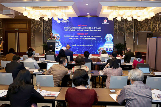 Đồng hành cùng doanh nghiệp nhỏ và vừa thích ứng và phục hồi trong tình hình mới Đồng hành cùng doanh nghiệp nhỏ và vừa thích ứng và phục hồi trong tình hình mới