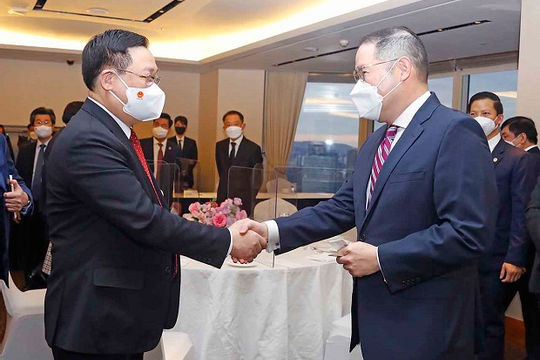 Chủ tịch Quốc hội Vương Đình Huệ tiếp một số tập đoàn lớn của Hàn Quốc