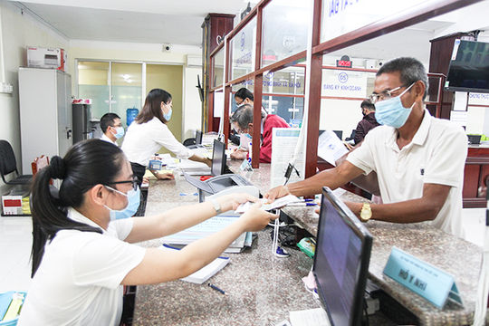 Triển khai nghiêm túc việc giải quyết thủ tục hành chính theo cơ chế một cửa Triển khai nghiêm túc việc giải quyết thủ tục hành chính theo cơ chế một cửa
