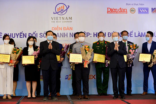 PVFCCo lọt Top Doanh nghiệp có năng lực cạnh tranh tốt nhất năm 2021