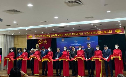 Khai trương Diễn đàn hỗ trợ đầu tư cho người Việt Nam ở nước ngoài