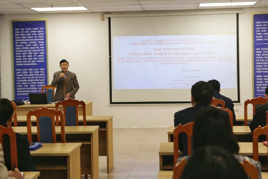 Học tập và làm theo tư tưởng, đạo đức, phong cách Hồ Chí Minh từ những việc làm nhỏ nhất