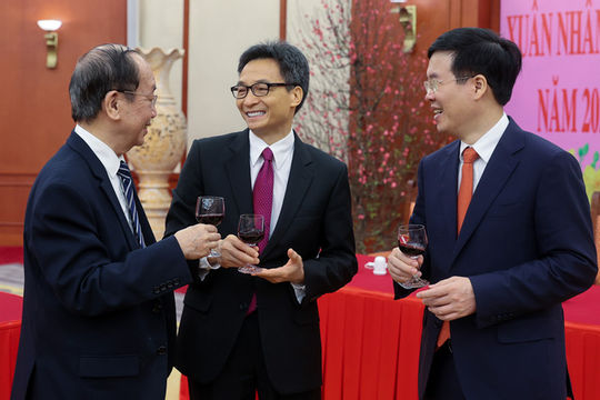 Tổng Bí thư Nguyễn Phú Trọng chúc Tết lãnh đạo, nguyên lãnh đạo Đảng, Nhà nước