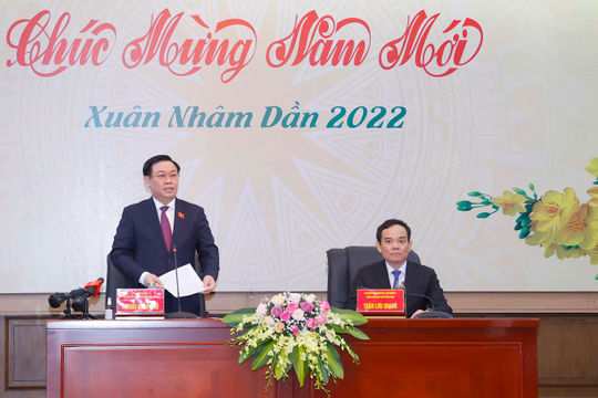 Chủ tịch Quốc hội Vương Đình Huệ thăm và làm việc với Ban Thường vụ Thành ủy Hải Phòng Chủ tịch Quốc hội Vương Đình Huệ thăm và làm việc với Ban Thường vụ Thành ủy Hải Phòng