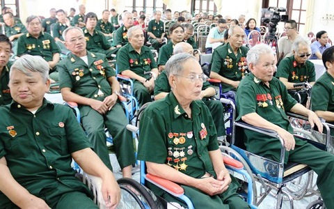 Đề xuất nhiều hoạt động kỷ niệm 75 năm ngày Thương binh - Liệt sĩ