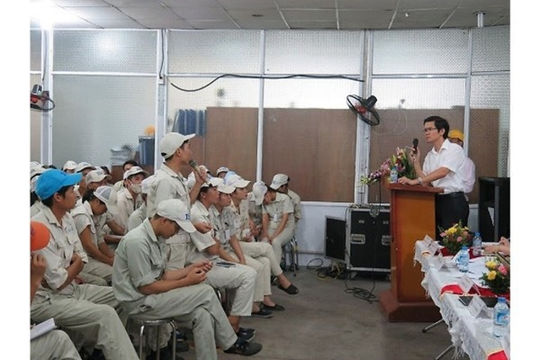 Đối thoại xã hội để tăng cường an toàn và sức khỏe tại nơi làm việc Đối thoại xã hội để tăng cường an toàn và sức khỏe tại nơi làm việc