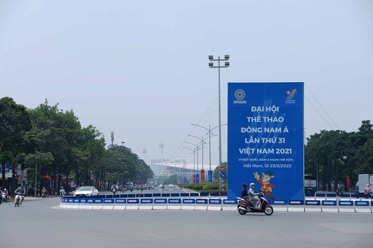 Đường phố Hà Nội trang hoàng chào đón SEA Games 31