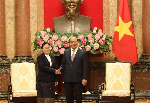 Việt Nam sẵn sàng chia sẻ với Lào kinh nghiệm thực tiễn về hoạt động của tòa án