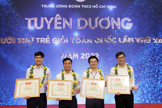 11 gương mặt trẻ Dầu khí được tuyên dương “Người thợ trẻ giỏi”