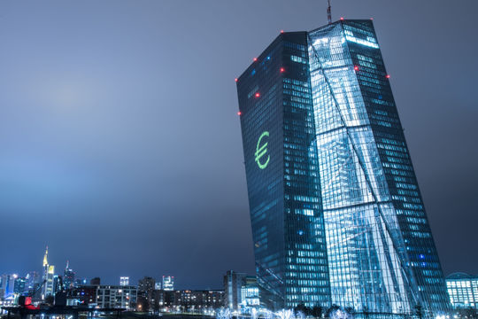 Nhiều quốc gia đẩy mạnh các biện pháp phục hồi sản xuất, chống lạm phát