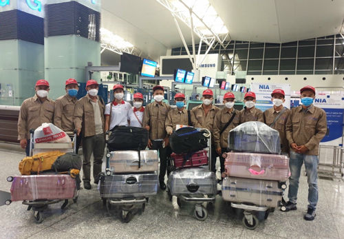 Việt Nam được Hungary cấp nhanh visa lao động nước ngoài