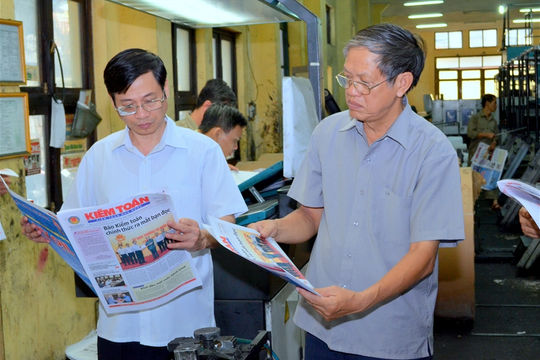 Nhớ lại những ngày chuẩn bị ra Báo Nhớ lại những ngày chuẩn bị ra Báo