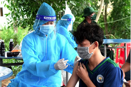 Cà Mau phát động Tuần lễ cao điểm tiêm phòng vắc xin Covid-19