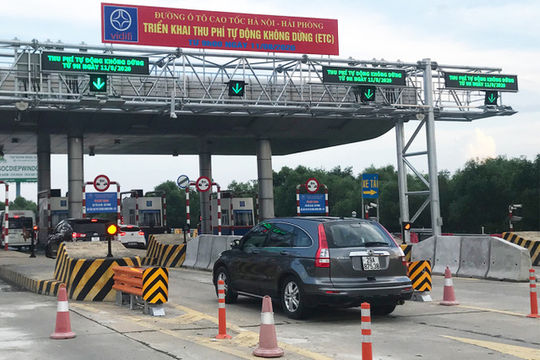 Triển khai thu phí điện tử đồng bộ trên toàn quốc kể từ ngày 01/8 Triển khai thu phí điện tử đồng bộ trên toàn quốc kể từ ngày 01/8
