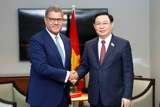 Chủ tịch Quốc hội Vương Đình Huệ tiếp Bộ trưởng, Chủ tịch COP26