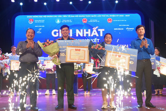 Nhiều học bổng tiếng Anh được trao tại Hội thi “Olympic tiếng Anh học sinh, sinh viên toàn quốc”