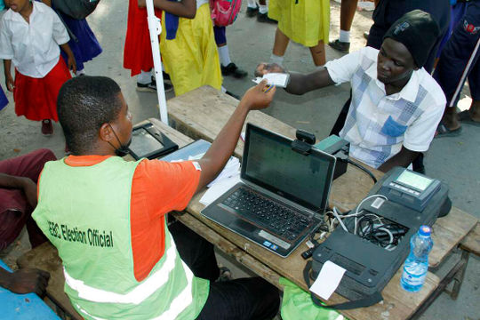 Kenya: Kiểm toán phát hiện gian lận trong công tác bầu cử