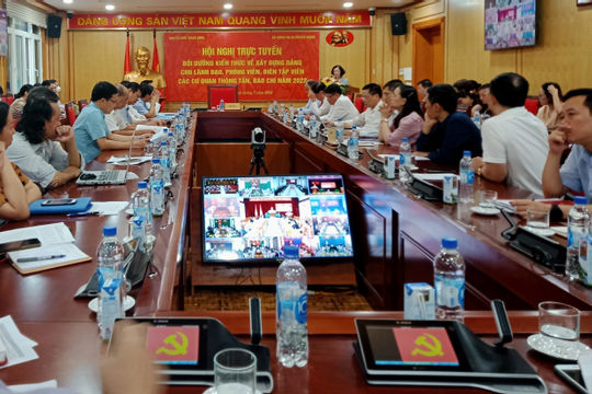 Nâng cao kỹ năng sáng tạo tác phẩm báo chí về xây dựng Đảng