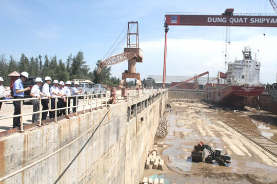 Cần tái cơ cấu lại Nhà máy Đóng tàu Dung Quất và xử lý các vấn đề tài chính, tài sản