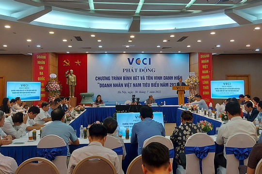 Phát động Chương trình bình xét, tôn vinh danh hiệu “Doanh nhân Việt Nam tiêu biểu năm 2022"