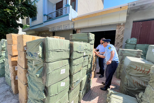 Tăng cường kiểm tra, giám sát bảo đảm cân đối cung cầu hàng hóa, ổn định thị trường Tăng cường kiểm tra, giám sát bảo đảm cân đối cung cầu hàng hóa, ổn định thị trường