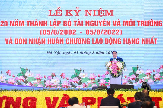 Quản lý tài nguyên, bảo vệ môi trường là nhiệm vụ quan trọng hàng đầu