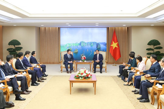 Thủ tướng mong muốn Samsung tiếp tục mở rộng đầu tư tại Việt Nam