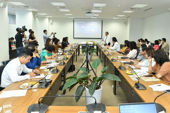 “Tay hòm chìa khóa” cung cấp kiến thức bổ ích về tài chính, ngân hàng