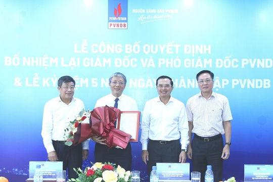 Petrovietnam công bố và trao quyết định bổ nhiệm lại Giám đốc và Phó giám đốc PVNDB