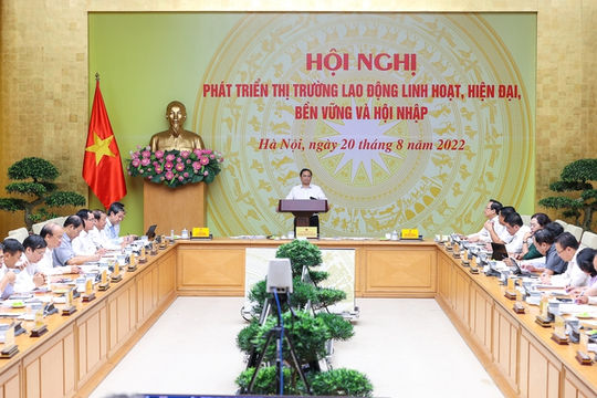 Phát triển thị trường lao động tập trung vào các lĩnh vực trọng tâm, trọng điểm đang là ưu tiên hiện nay