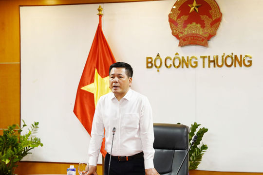 Tăng cường giám sát, ổn định thị trường xăng dầu dịp lễ và những tháng cuối năm