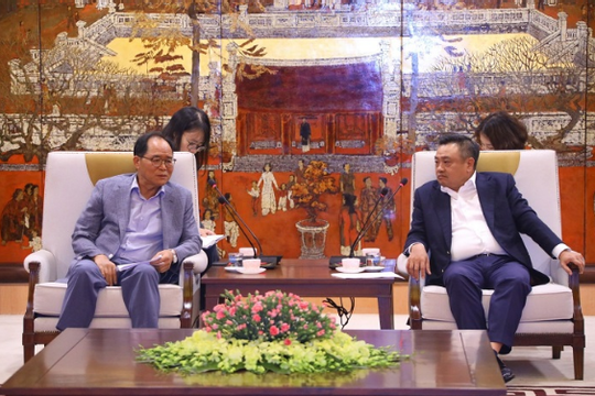Hà Nội tăng cường hợp tác với Hàn Quốc và Kazakhstan