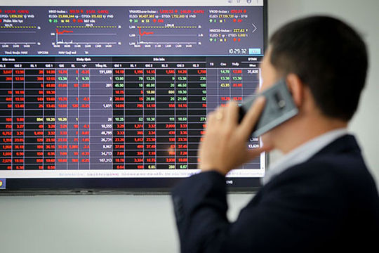 Chứng khoán giảm mạnh nhất hai tháng trong phiên chiều 07/9 Chứng khoán giảm mạnh nhất hai tháng trong phiên chiều 07/9