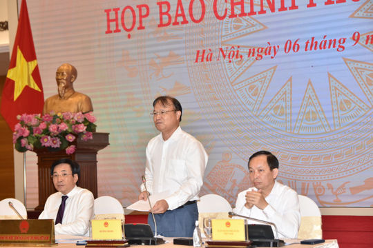 Nguyên nhân nào khiến giá dầu lần đầu tiên cao hơn giá xăng? Nguyên nhân nào khiến giá dầu lần đầu tiên cao hơn giá xăng?