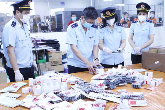 Tăng cường chống buôn lậu, gian lận thương mại, hàng giả trên các tuyến biên giới, vùng biển