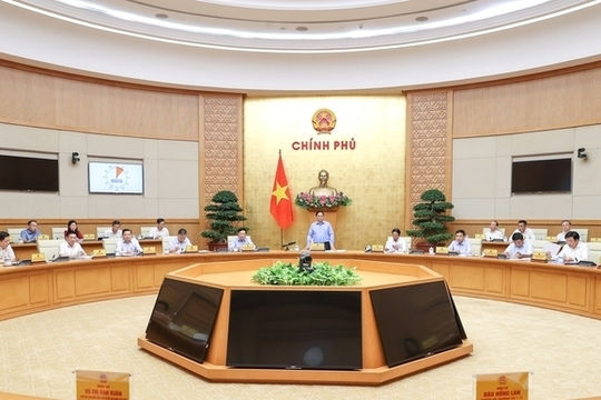 Tăng cường các giải pháp cơ cấu lại nền kinh tế gắn với chuyển đổi mô hình tăng trưởng