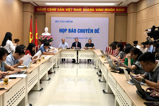 Doanh nghiệp phải công bố báo cáo kiểm toán trước và sau khi phát hành trái phiếu