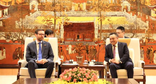 Hà Nội mong muốn Vương quốc Anh trao đổi đầu tư về giao thông - đô thị