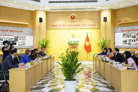 ITC hỗ trợ Bộ Công Thương xây dựng chính sách và xúc tiến xuất khẩu ITC hỗ trợ Bộ Công Thương xây dựng chính sách và xúc tiến xuất khẩu