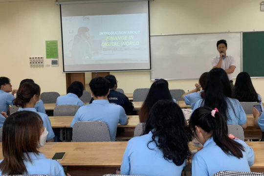 Nâng cao kiến thức về thuế, IFRS, tài sản điện tử cho doanh nghiệp